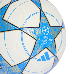 Fotbalový míč adidas UCL Training