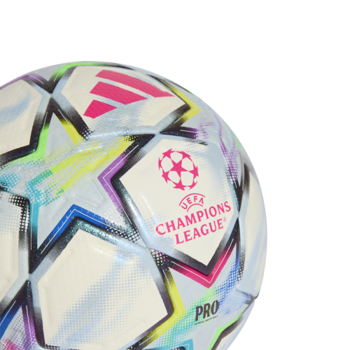 Fotbalový míč adidas UCL Pro