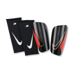 Fotbalové chrániče Nike Mercurial Lite