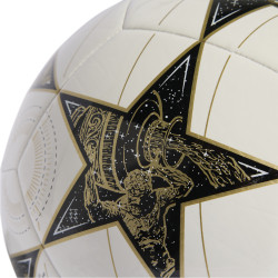 Fotbalový míč adidas UCL Real Madrid Club