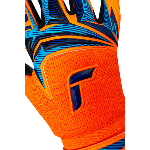 Dětské brankářské rukavice Reusch Attrakt Infinity Evolution NC