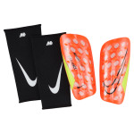 Fotbalové chrániče Nike Mercurial FlyLite SuperLock