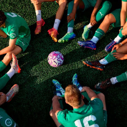 Fotbalový míč Puma Orbita Ultimate PL Brilliance